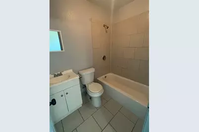 115 N Carolina Street #B, Houston, TX 77029 - Photo 9