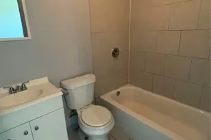 115 N Carolina St, Houston, TX 77029 - Photo 9