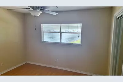 19 N White Heron Drive, La Marque, TX 77568 - Photo 17