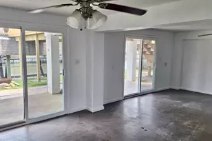 19 N White Heron Dr, La Marque, TX 77568 - Photo 21