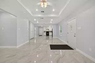 6928 Apache St, Houston, TX 77028 - Photo 9