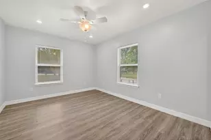 6928 Apache St, Houston, TX 77028 - Photo 27