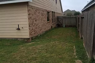 13610 Spectacled Bear Ln, Crosby, TX 77532 - Photo 33