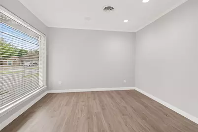 9670 Judalon Lane, Houston, TX 77063 - Photo 15