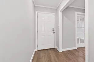 9670 Judalon Ln, Houston, TX 77063 - Photo 3