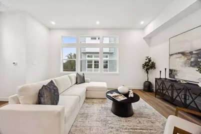 2121 Hoskins Drive #B, Houston, TX 77080 - Photo 9