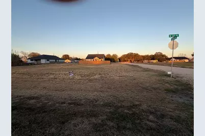 6th N Street, Beasley, TX 77417 - Photo 1