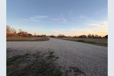 6th N Street, Beasley, TX 77417 - Photo 3