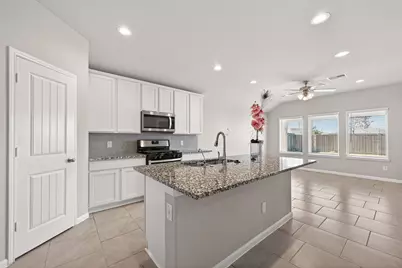 7558 Highland Chase Drive, Richmond, TX 77407 - Photo 17