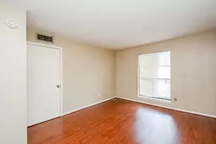 8519 Hearth Blvd, Houston, TX 77054 - Photo 7