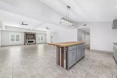 9400 Spring Branch Drive, Houston, TX 77080 - Photo 17