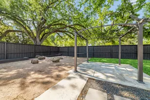 9400 Spring Branch Dr, Houston, TX 77080 - Photo 37