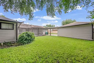 14915 Sun Harbor Dr, Houston, TX 77062 - Photo 21
