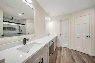 14915 Sun Harbor Drive, Houston, TX 77062 - Photo 17