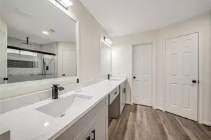 14915 Sun Harbor Dr, Houston, TX 77062 - Photo 17