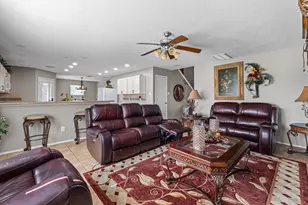 8115 Ginger Park Dr, Baytown, TX 77521 - Photo 3