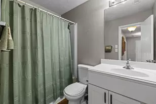 8115 Ginger Park Dr, Baytown, TX 77521 - Photo 11