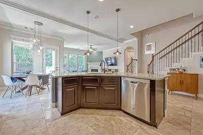 210 Hearthshire Circle, The Woodlands, TX 77354 - Photo 19