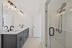 12223 Briar Forest Dr, Houston, TX 77077 - Photo 17