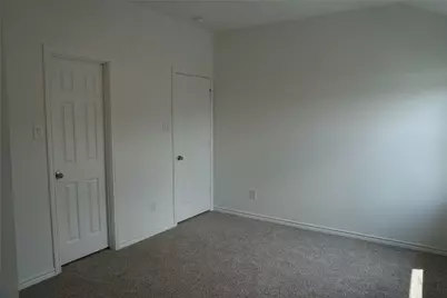 517 Oak Chase Avenue, Dayton, TX 77535 - Photo 17