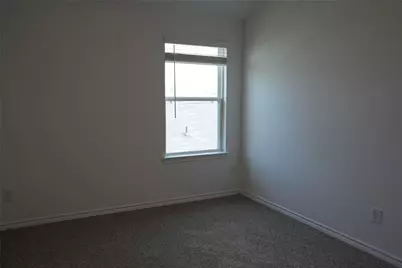 517 Oak Chase Avenue, Dayton, TX 77535 - Photo 13