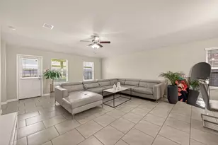 18306 Pelham Holw Trl, Richmond, TX 77407 - Photo 9