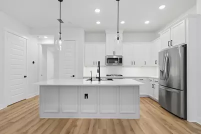 10939 Brambling Wood Drive, Houston, TX 77043 - Photo 15