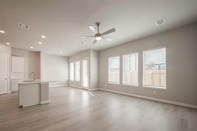 8926 Grovner Place, Houston, TX 77055 - Photo 5