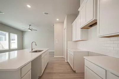 8926 Grovner Place, Houston, TX 77055 - Photo 9