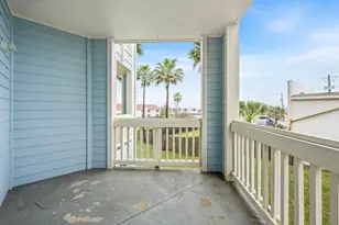 7000 Seawall Blvd, Galveston, TX 77551 - Photo 31