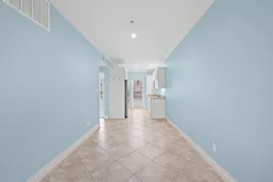 7000 Seawall Blvd, Galveston, TX 77551 - Photo 9