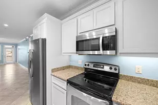 7000 Seawall Blvd, Galveston, TX 77551 - Photo 13