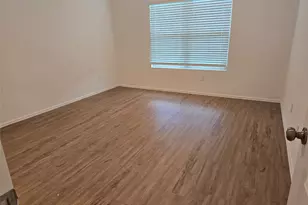 9919 Kingston Liberty Ln, Baytown, TX 77521 - Photo 11