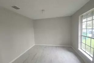 6523 Hanley Ln, Houston, TX 77016 - Photo 9