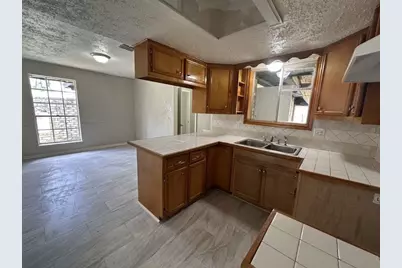 6523 Hanley Lane, Houston, TX 77016 - Photo 7