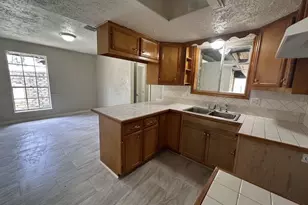 6523 Hanley Ln, Houston, TX 77016 - Photo 7