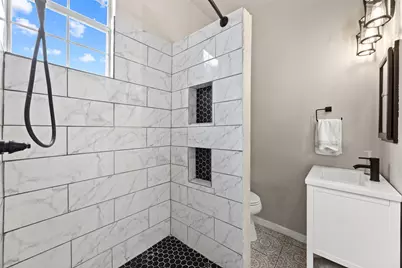 521 N Jenkins Street, Houston, TX 77003 - Photo 13