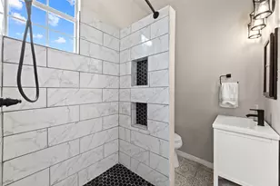 521 N Jenkins St, Houston, TX 77003 - Photo 13