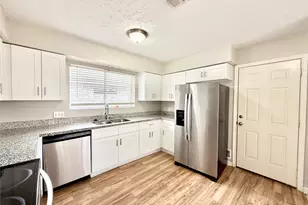 12018 Swan Creek Dr, Houston, TX 77065 - Photo 9