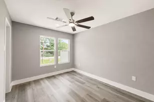 7024 Gonzales St, Houston, TX 77020 - Photo 7