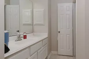 50 N Lansdowne Cir, The Woodlands, TX 77382 - Photo 19