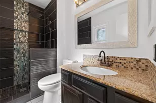 13327 Harpers Bridge Dr, Houston, TX 77041 - Photo 31