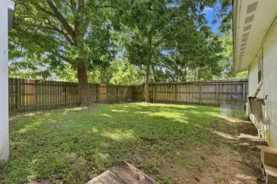 2404 Webster Street, Liberty, TX 77575 - Photo 19