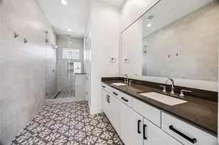 1812 W Webster St, Houston, TX 77019 - Photo 19
