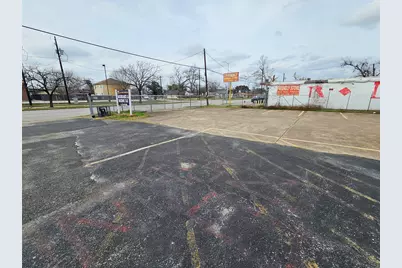 2116 Lockwood Drive, Houston, TX 77020 - Photo 15