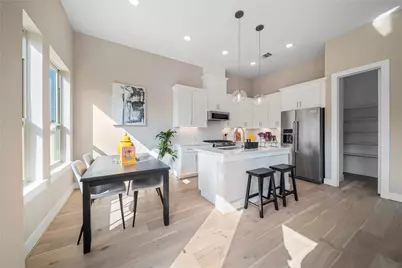 312 Queen Sude Lane, Houston, TX 77091 - Photo 1