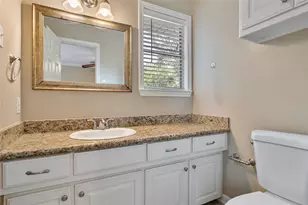 10429 Moorberry Ln, Houston, TX 77043 - Photo 21