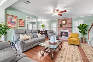 2105 N Palm Ct, Pasadena, TX 77502 - Photo 3