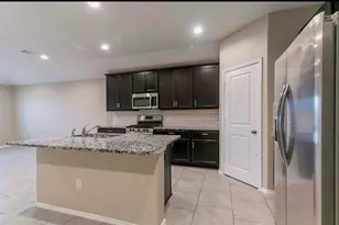 502 Poppy Field Ct, Rosharon, TX 77583 - Photo 3