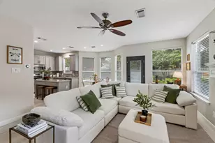 71 N Willow Point Cir, The Woodlands, TX 77382 - Photo 21